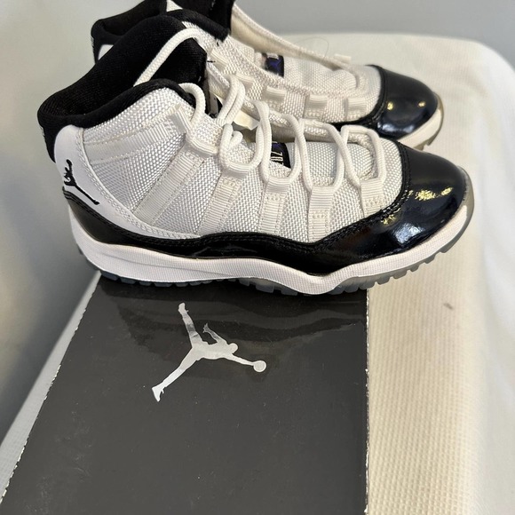 New in box - Air Jordan 11 Retro PS “Concord” 2011sz 12c - Found Stock